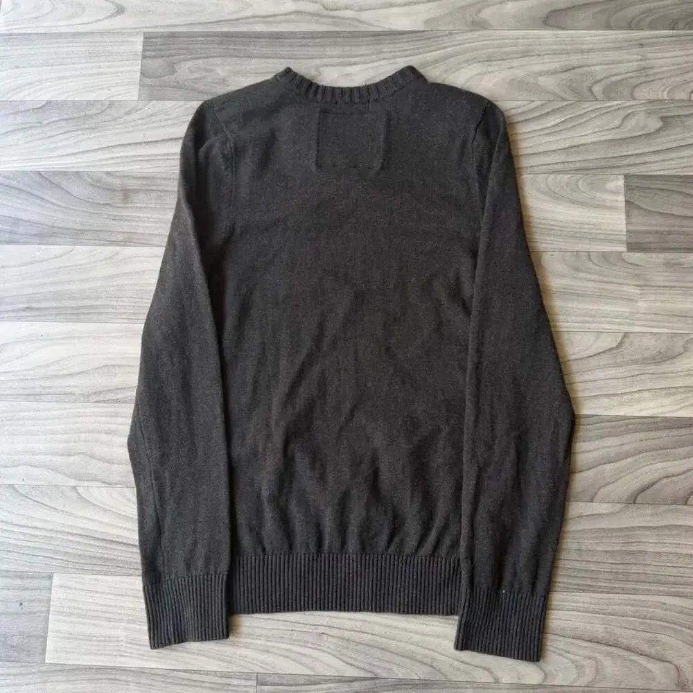 Vintage Abercrombie & Fitch Muscle Fit V-Neck Sweater Grey